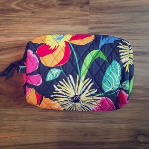 Vera Bradley Medium Cosmetic ~ Jazzy Blooms